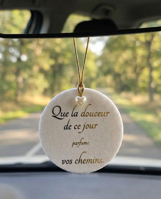 Sent-bon Voiture Personnalisé en Feutrine- Elégance et Douceur